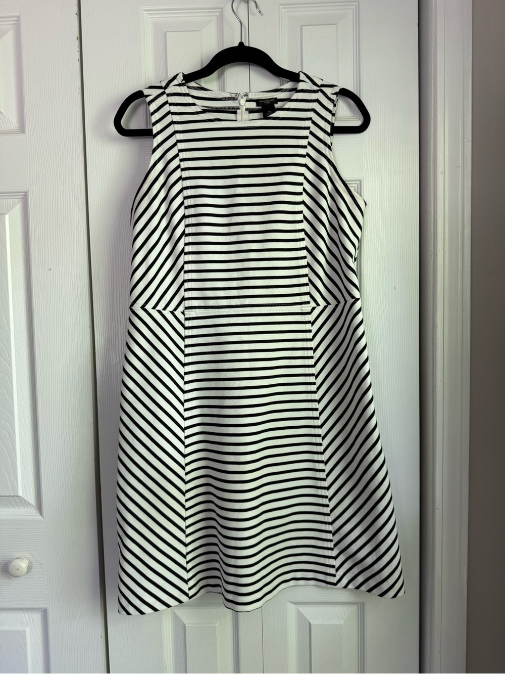 Ann Taylor Petite Black & White Striped Dress